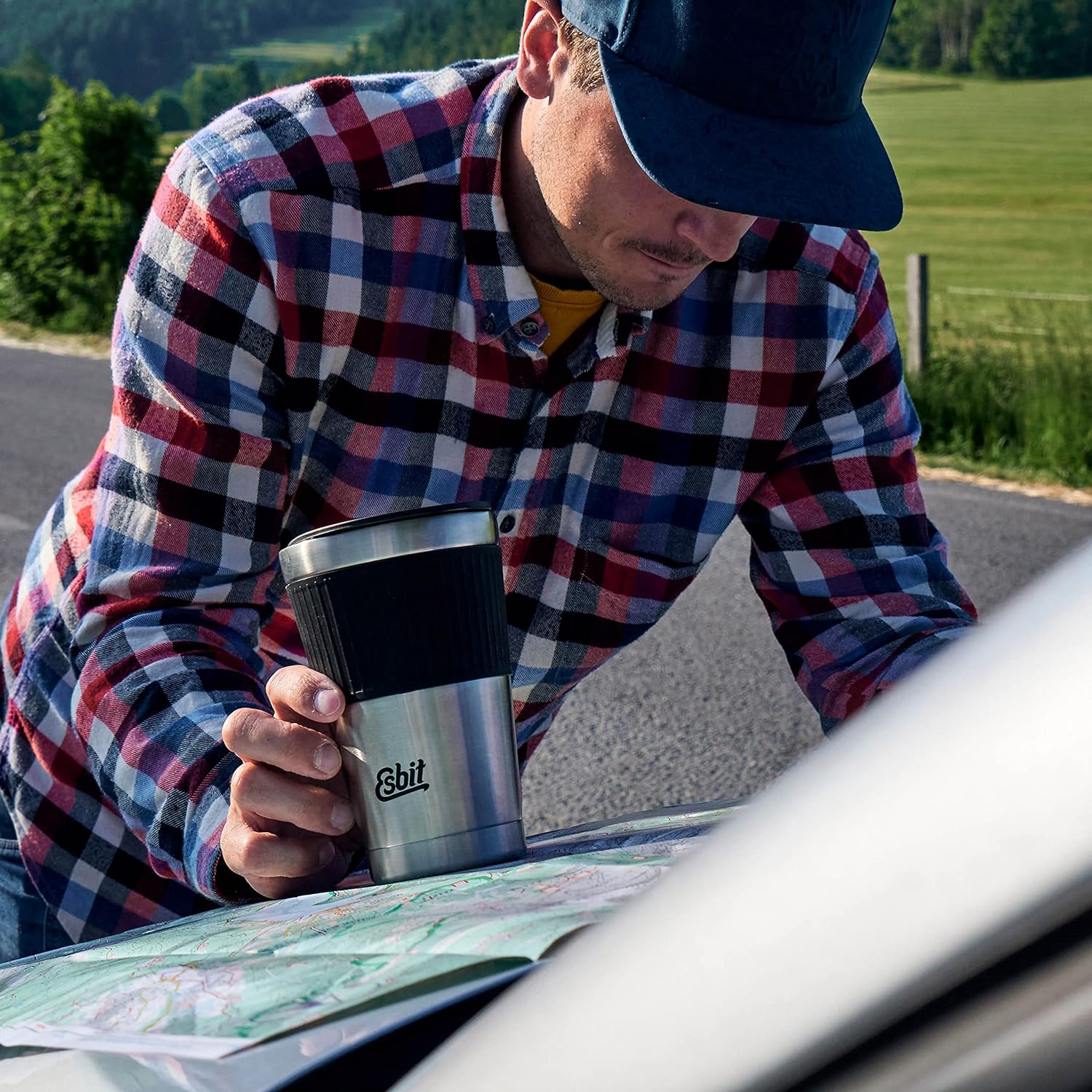 Esbit SCULPTOR Thermobecher Edelstahl 550 ml beim Pause beim Roadtrip