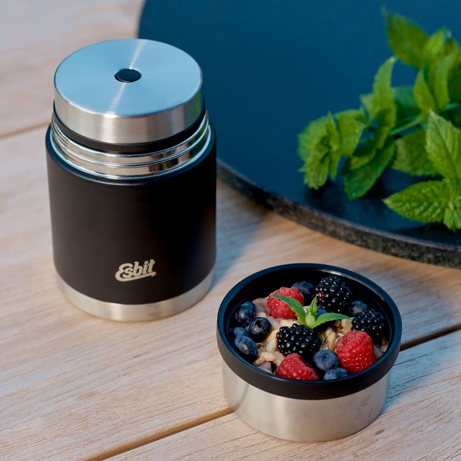 Esbit SCULPTOR Thermobehälter Schwarz mit Beeren im Deckel