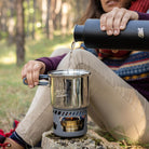 Esbit Spiritus Kocher Edelstahl 985 ml beim Kochen im Wald