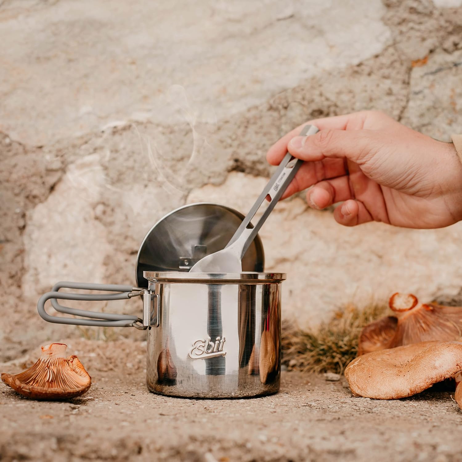 Esbit Camping Topf aus Edelstahl 625 ml Topf mit Löffel