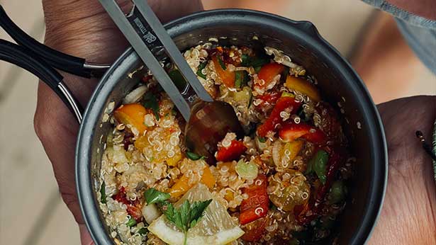 Esbit Kochset mit Spiritusbrenner 985 ml aus hartanodisiertem Aluminium mit Couscous-Salat