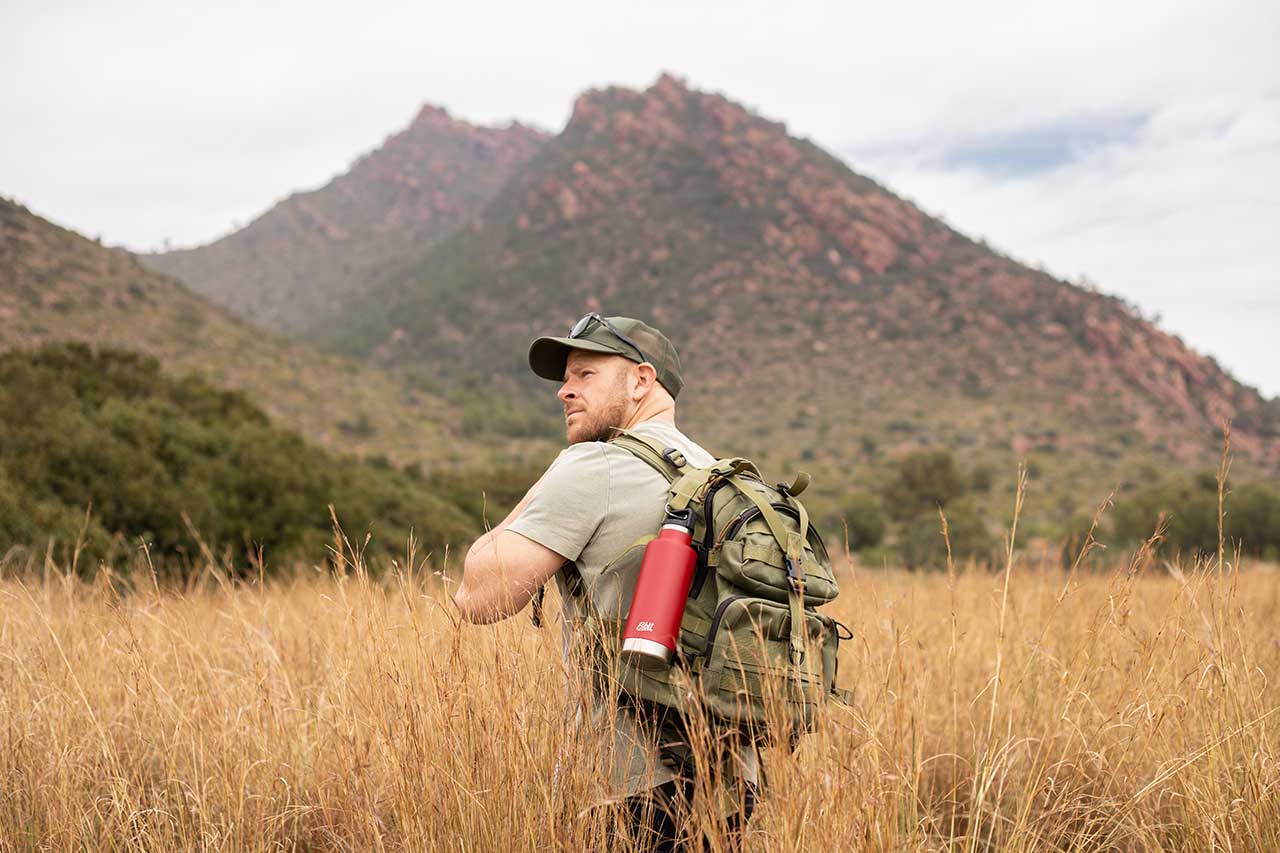 Esbit SCULPTOR isolierte Trinkflasche 750 ml Rot beim Wandern