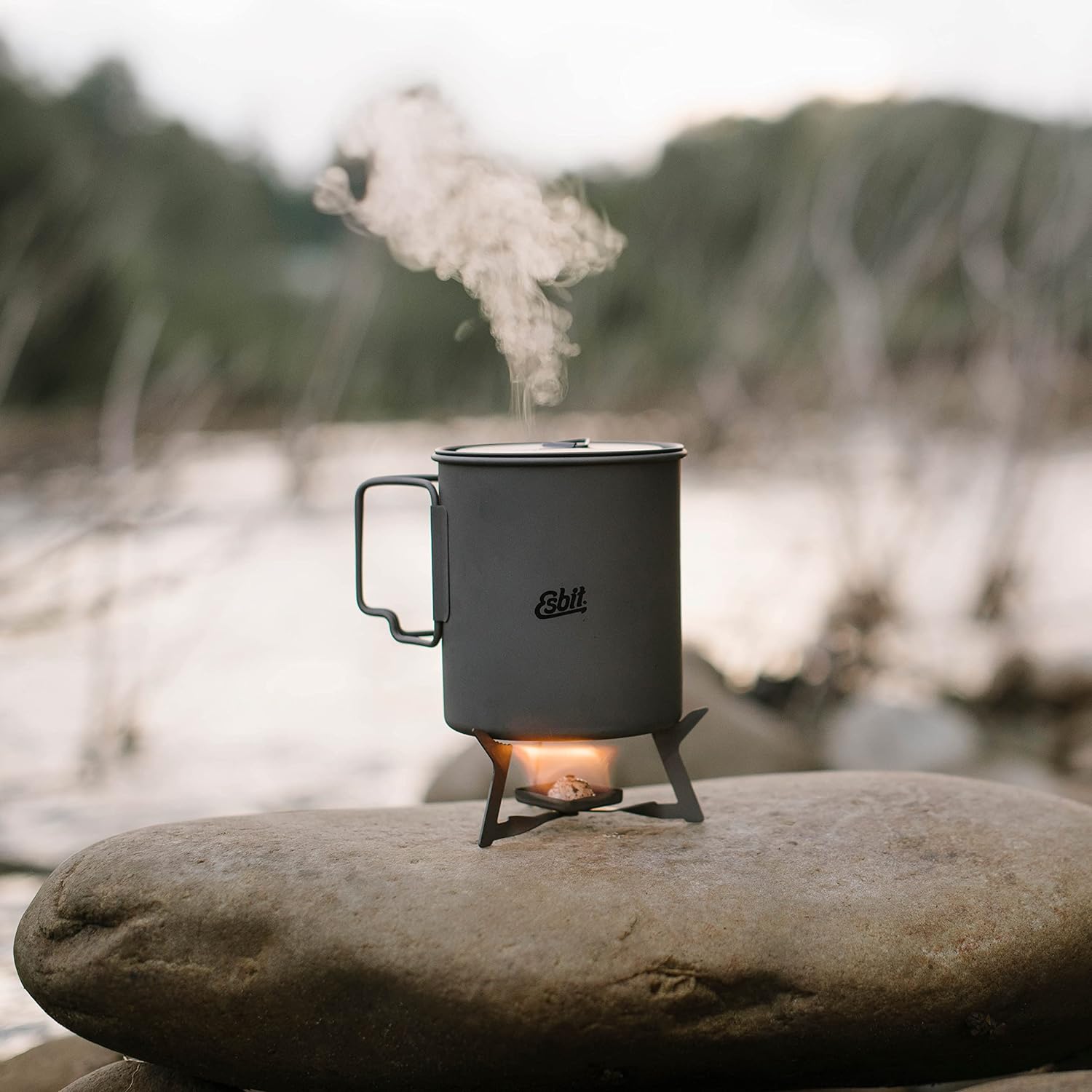 Esbit Stove made of Titanium · Foldable · Compact and Efficient